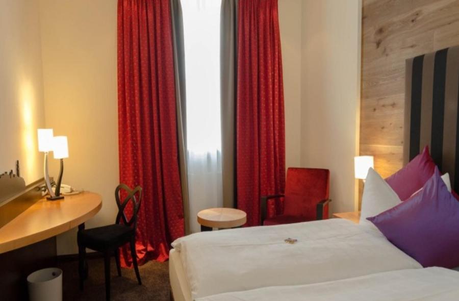 Hotel Post Burghausen Ngoại thất bức ảnh